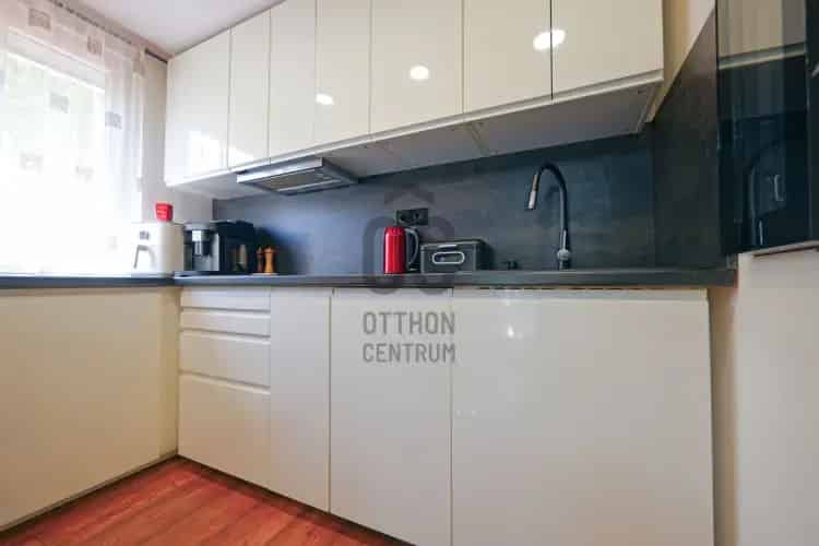 Leányfalui eladó családi ház, H506386