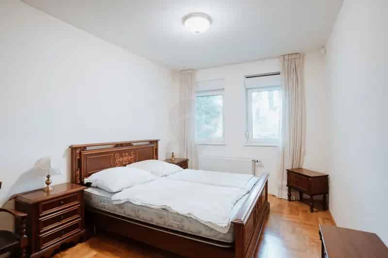 Budai Liget Újszerű Családi Ház Eladó