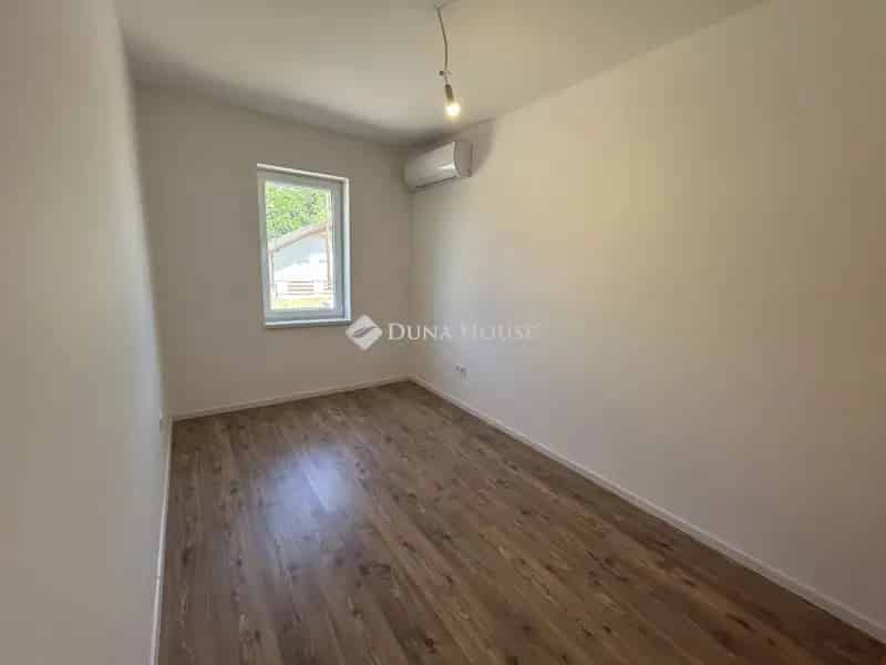 Felújított 3 szobás ház Hernádon 1390 m2 telekkel