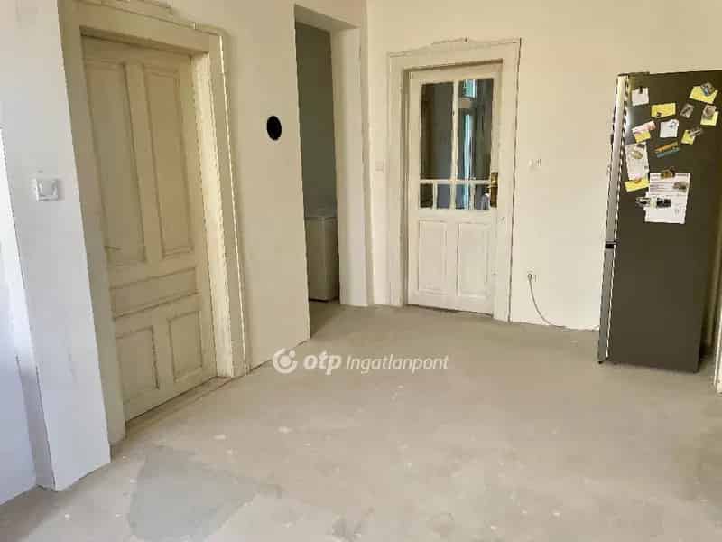 Ház Kiadó , Budapest, Közép-Magyarország