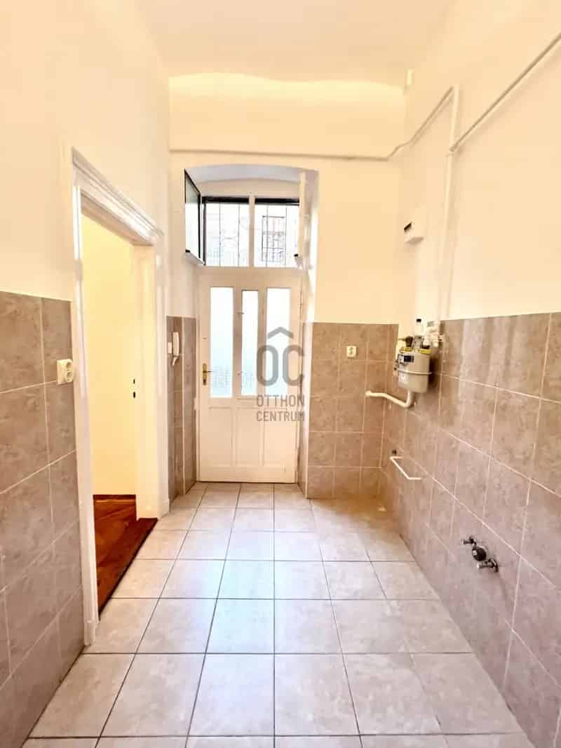 VII kerület Garay tér közeli 1 szobás lakás eladó