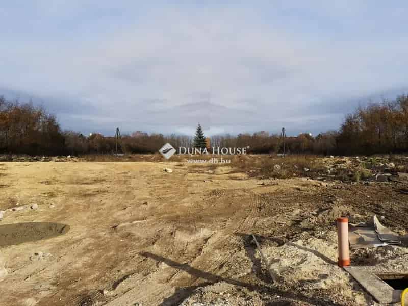 611 NM-es Építési Telek Veszprém Csererdőben