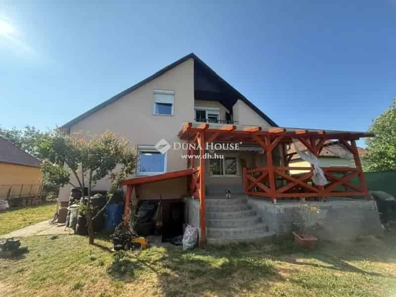 Erd 140 nm-es családi ház eladó 546 nm-es telken