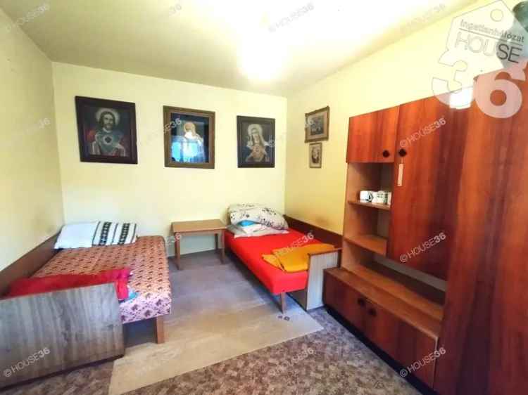 Tiszaalpár 120m2-es családi ház eladó 857m2-es telken