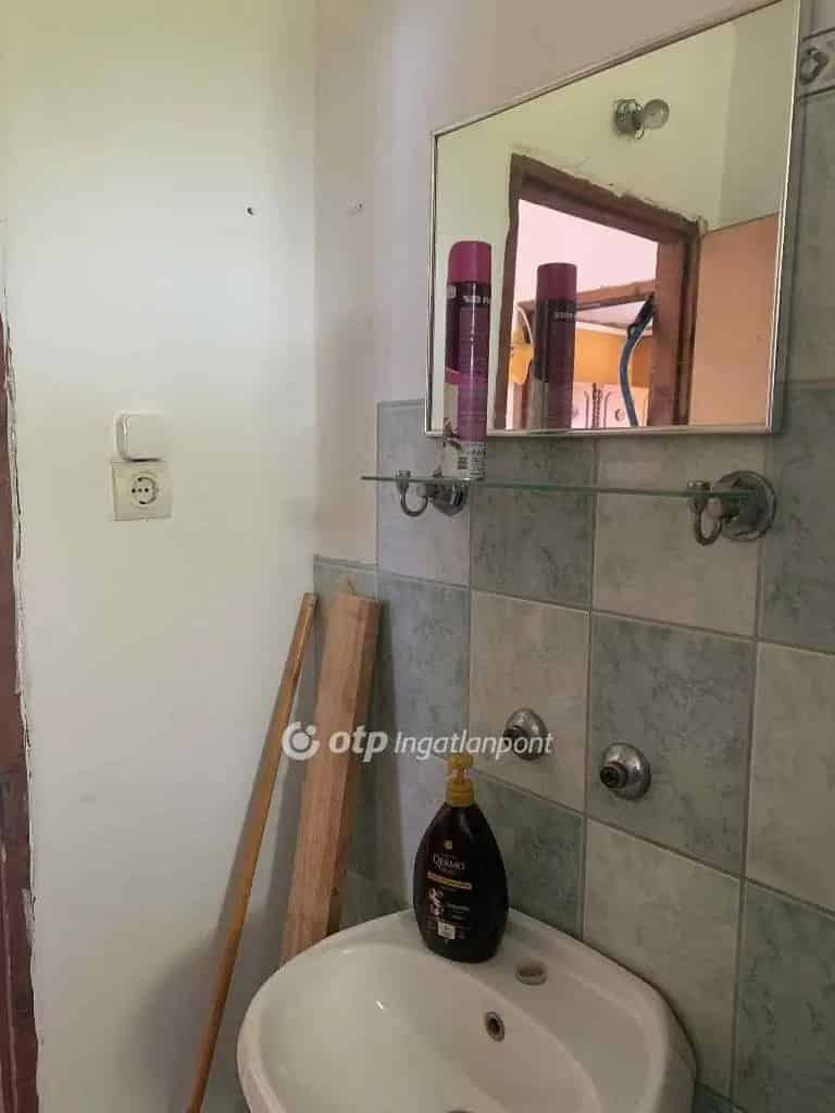 Ház Kiadó , Ceglédi járás, Közép-Magyarország