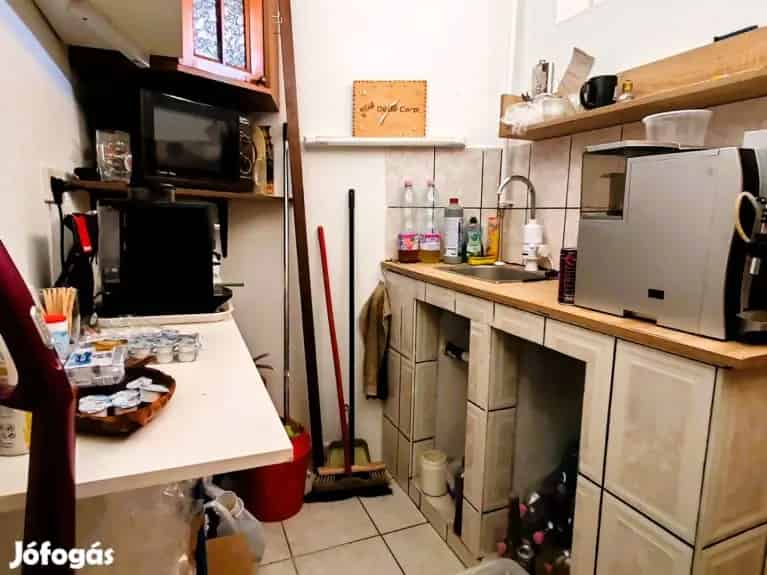 Bonyhád belváros üzletház eladó kiváló befektetés