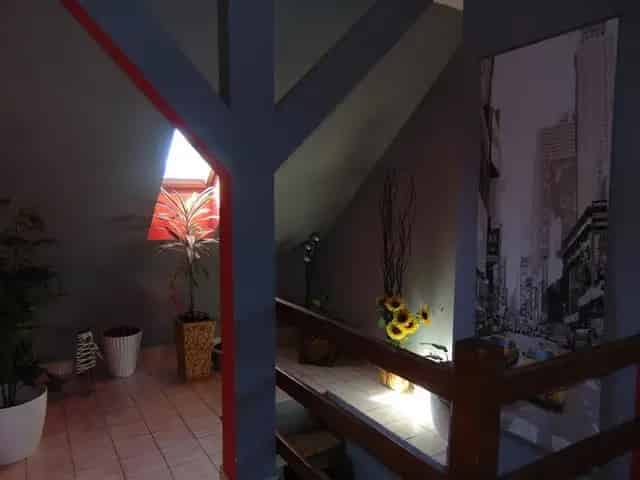 Győr Szabadhegy családi ház eladó 5 szoba garázzsal