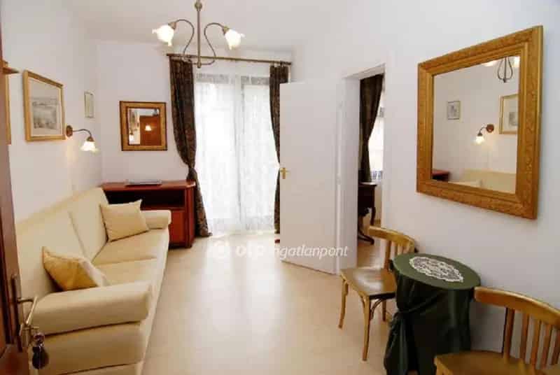 Ház Kiadó , Egri járás, Alföld és Észak