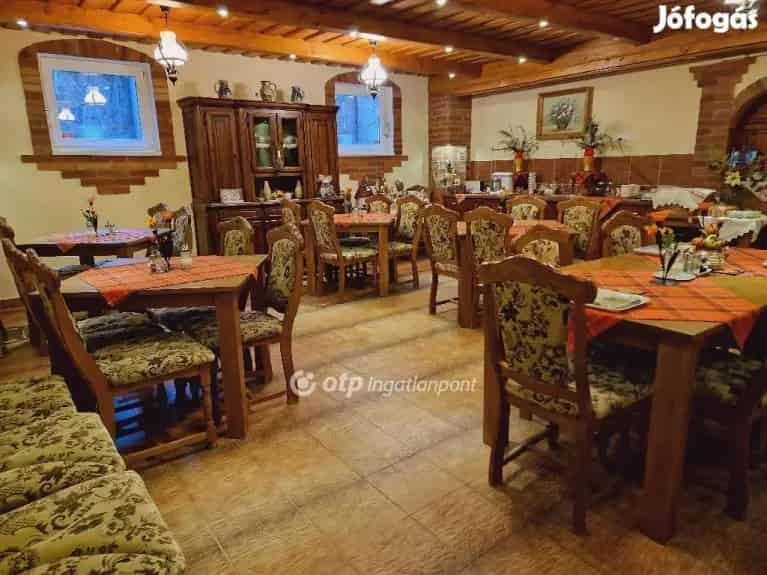 Eladó Hotel Hajdúszoboszlón - 23 szoba, étterem, wellness