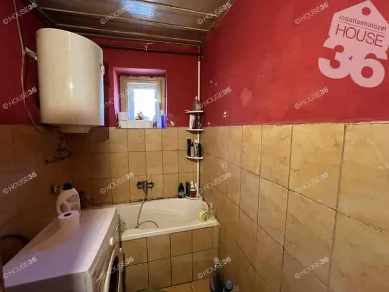 Bölcske 70m2 3 szobás családi ház 611m2 telekkel eladó