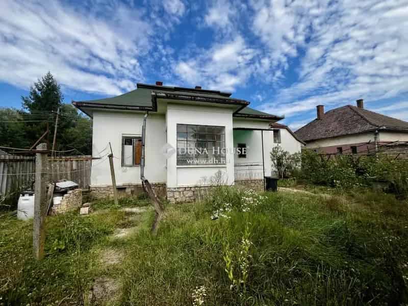 Szigetvár környéki családi ház 3800 m2-es telekkel
