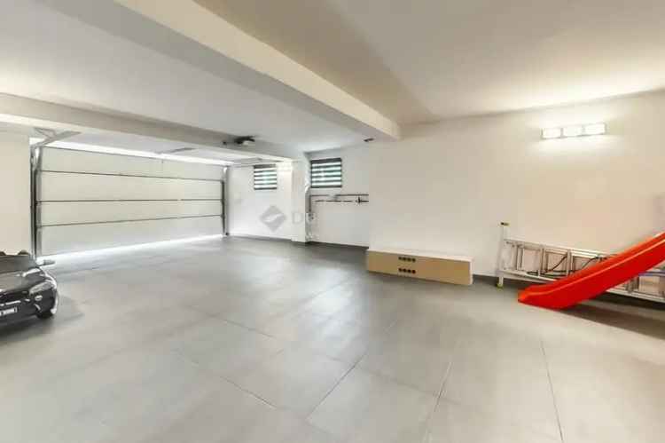 Kecskemét Luxus Családi Ház Eladó 367m2 3301m2 Telken