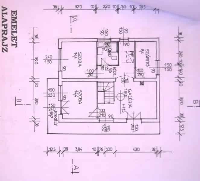 216 nm-es 6 szobás családi ház dupla fürdőszobával és pincével