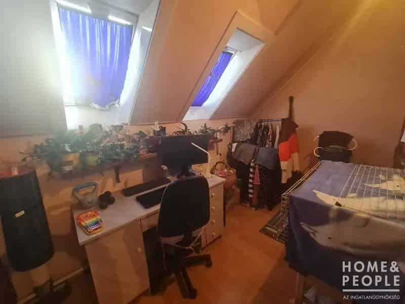 180 nm-es Kétgenerációs Ház Hódmezővásárhelyen Eladó