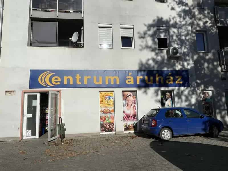Eladó üzlethelységek Törökszentmiklós központjában