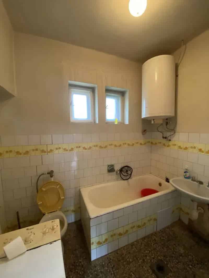 Sajólád - 1471m2-es telek - Két szobás családi ház