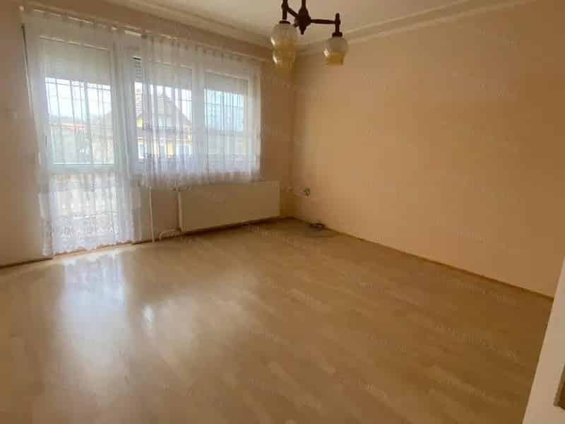 Tiszaföldvár 3 Generációs Családi Ház Eladó 400 m2