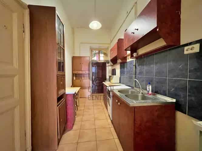 Budapest VIII kerület Kálvária tér melletti eladó lakás 28nm