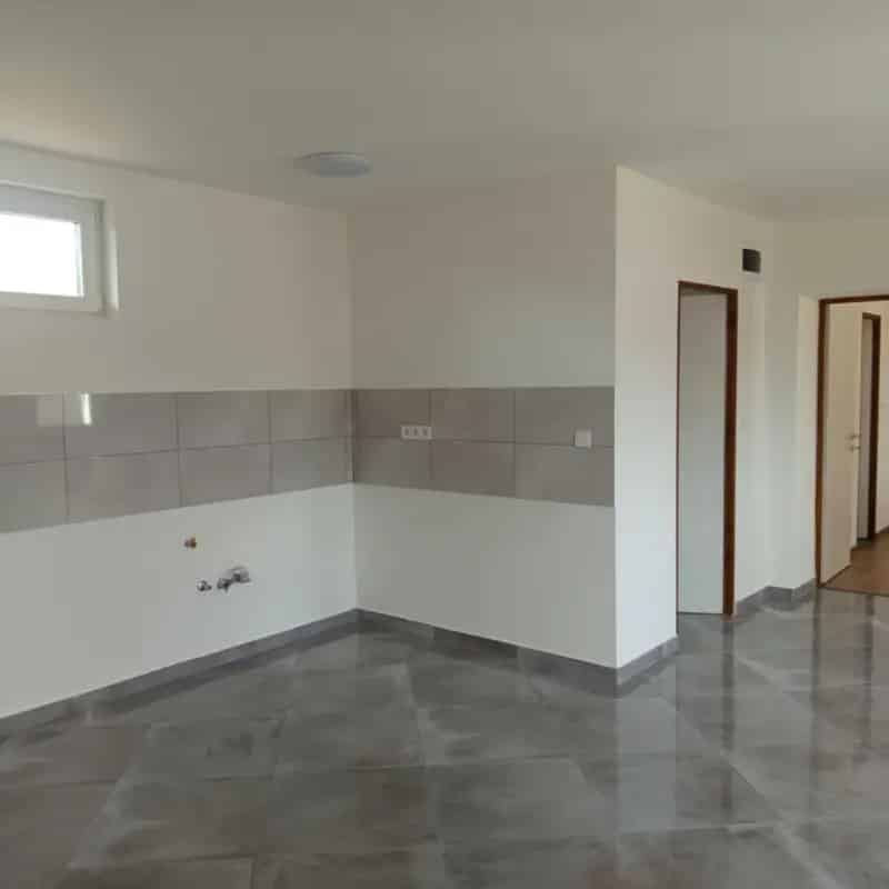 Szolnok közeli felújított ház eladó