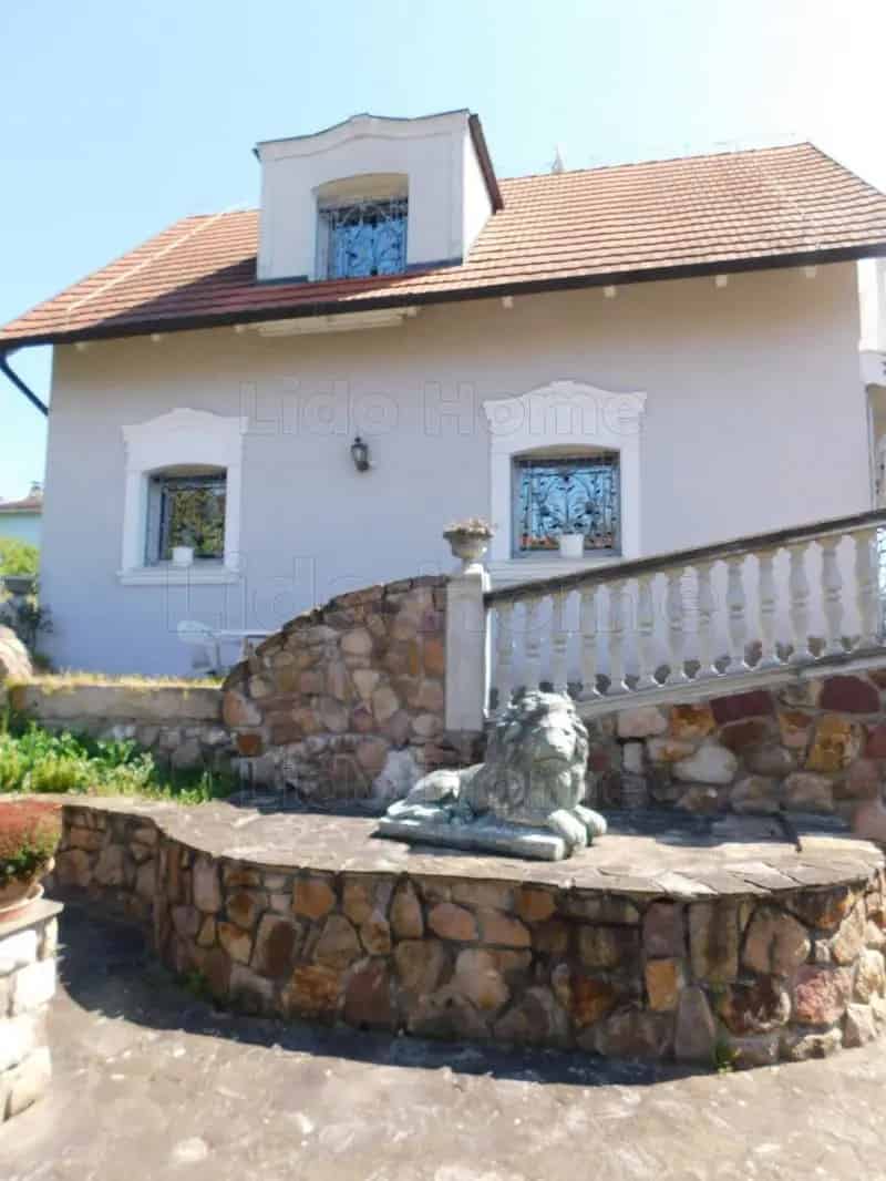 Badacsonyörsi panorámás családi ház eladó