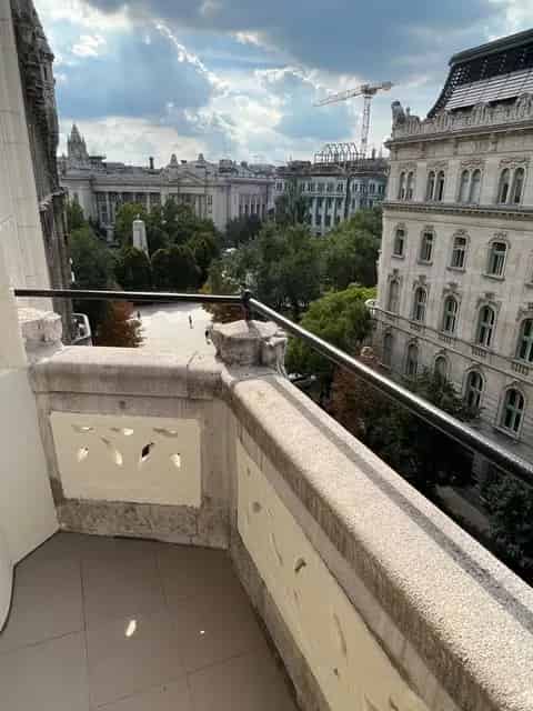 4 szobás luxus apartman kiadó a Szabadság téren