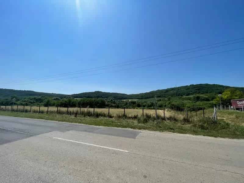 Balaton közeli telek eladó építési engedéllyel - munkásszálló, kereskedelmi