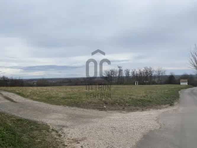 Pázmándi eladó telek Velencei-tó panorámával