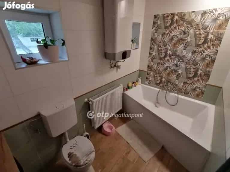 Felújított 120 nm-es tanya Debrecen közelében eladó