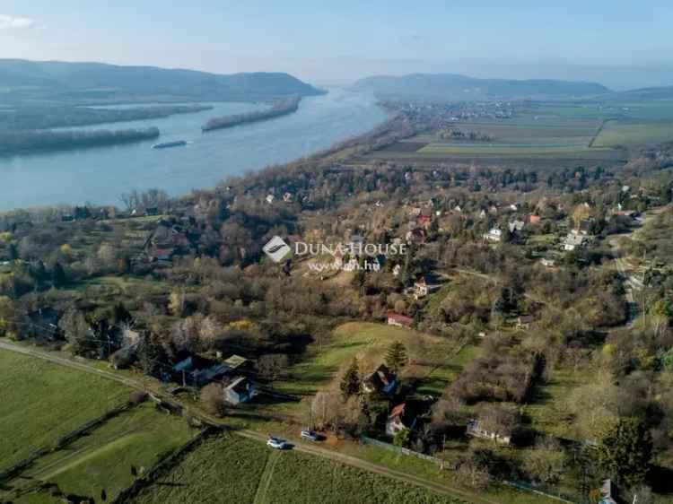 Családi ház Eladó in Zebegény, Közép-Magyarország