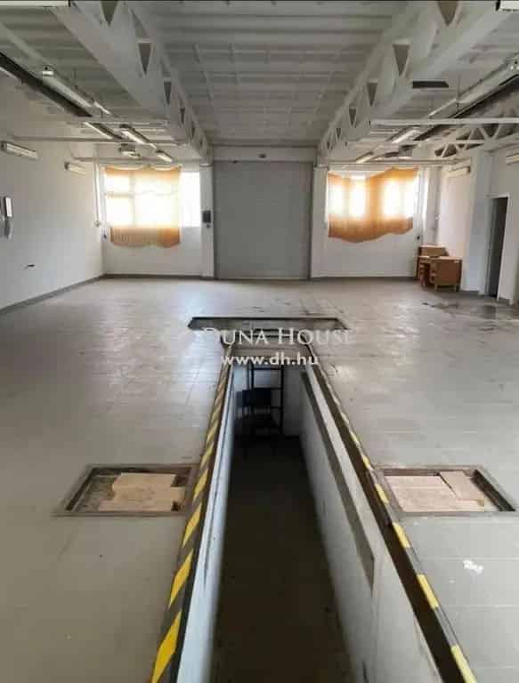 Záhonyi Ipari Telephely Eladó 1000 nm-es Épülettel