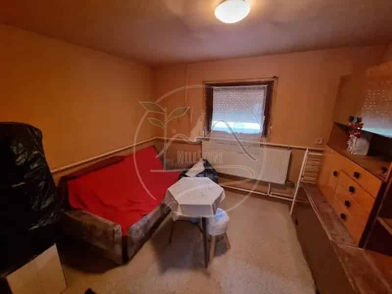 Felujítandó családi ház Szarvason 705m2 telken
