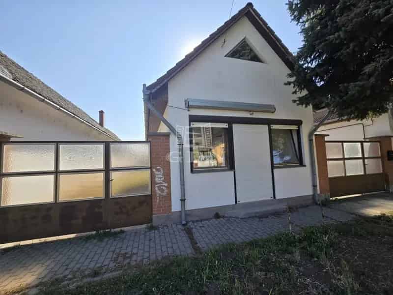 Vaskút Központi Ingatlan Vállalkozóknak Befektetőknek