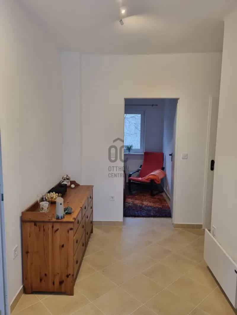 Balatonakarattya felujitott villa elado 1424nm telekkel