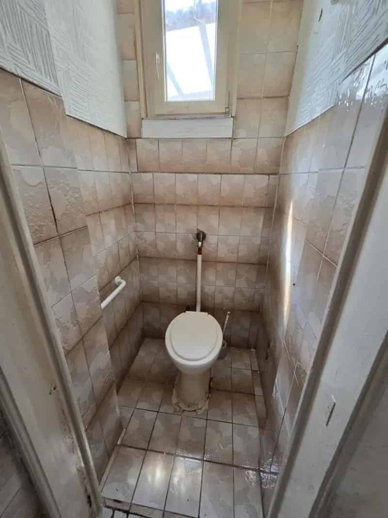 Ház Kiadó , Dombóvár, Dunántúl