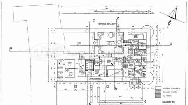 Veszprém Belvárosában 780m2-es Felújítandó Műemléképület Eladó