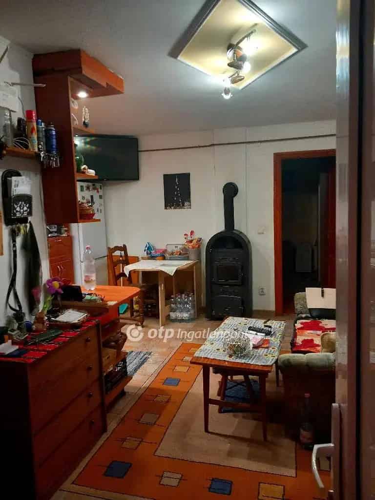 Ház Kiadó , Debreceni járás, Alföld és Észak