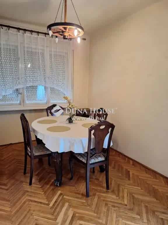 100m2-es családi ház Kunszentmiklóson nagy telekkel eladó