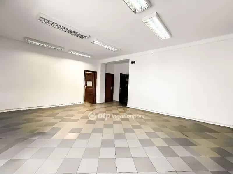 88 m2-es Kádár kocka Győr-Szabadhegyen befektetőknek