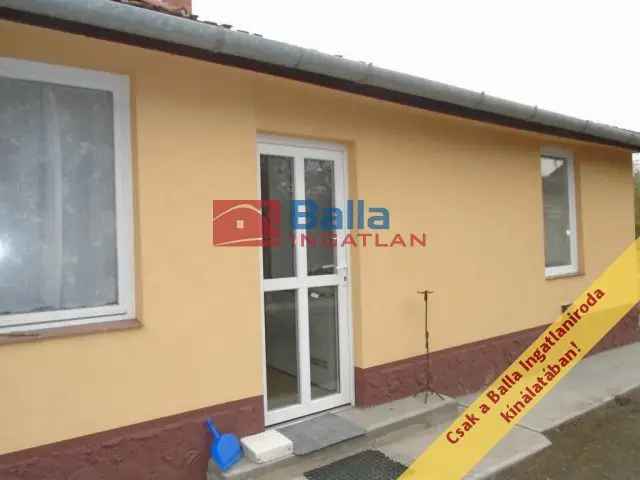 Tiszakécske családi ház eladó 63nm 2 szoba alacsony rezsi