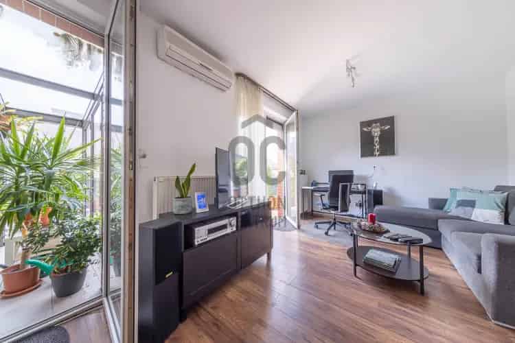 Budapest IX Kerulet Penthouse Lakas Kiado Teremgarazssal