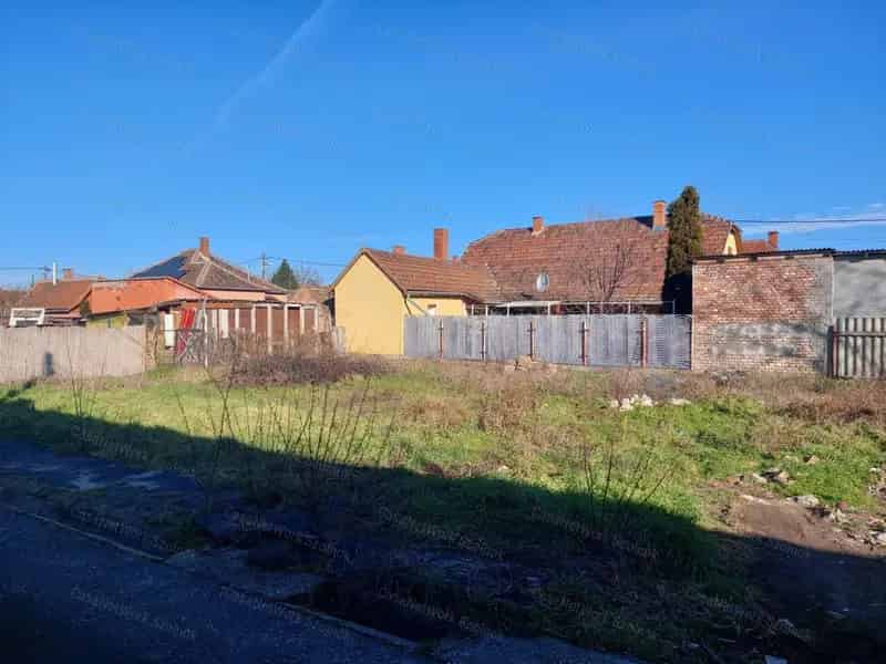 425 m2-es Építési Telek Szolnok Déli Részén