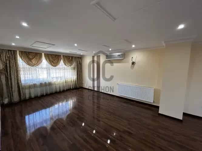 Debreceni Luxus Családi Ház Kiadó 450m2
