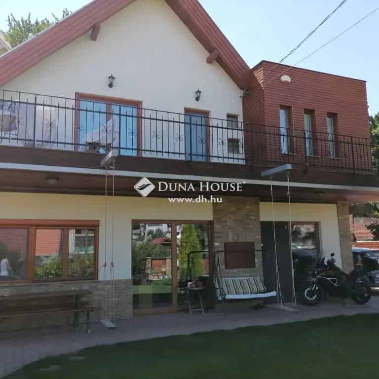 Balatoni panorámás luxus ingatlan - 2 különálló lakrésszel