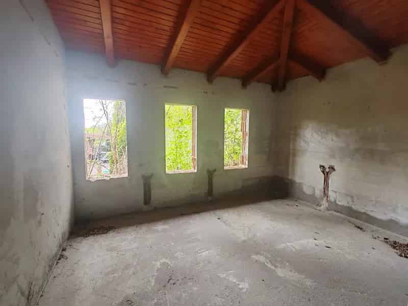 Bonyhád 3 szintes családi ház gyönyörű panorámával