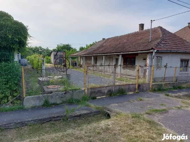 Felujítandó ház Olaszliszkán nagy kerttel