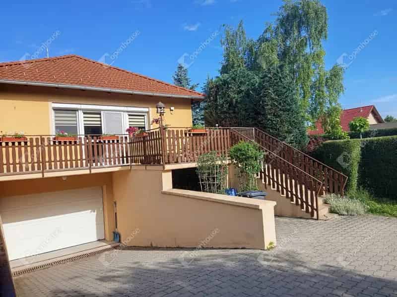 Fertőrákosi családi ház eladó 120 nm 3 szoba dupla garázs
