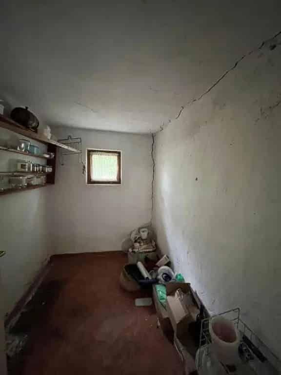 Bakonszegi ház eladó 3900 m2-es telekkel