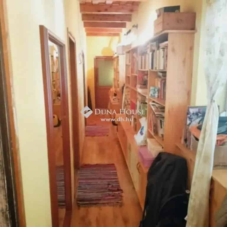 Dabas-Gyón 110nm-es családi ház eladó nagy telekkel