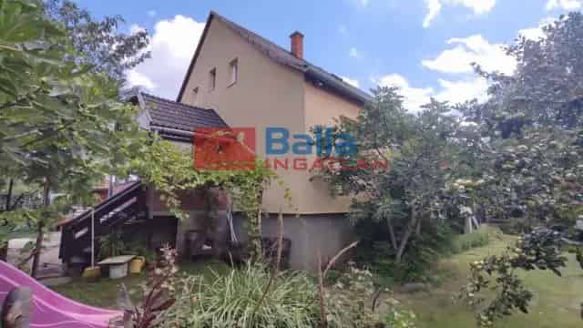 Pusztaszabolcs 145 nm-es 2 Generacios Családi Haz Elado