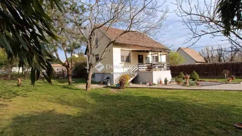 75 m2-es családi ház Érd Parkvárosban 943 m2 telekkel